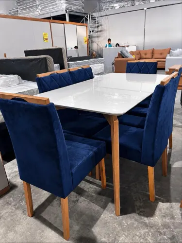 Conjunto de mesa de jantar 06 cadeiras em madeira 