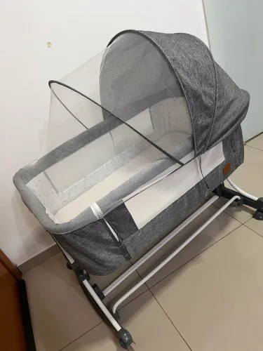 Berço acopla na cama / Moisés 