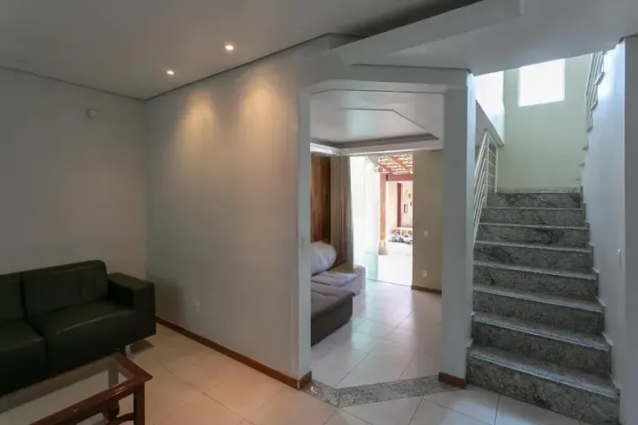 Casa à Venda - Santa Cruz, 3 Quartos, 245 m2