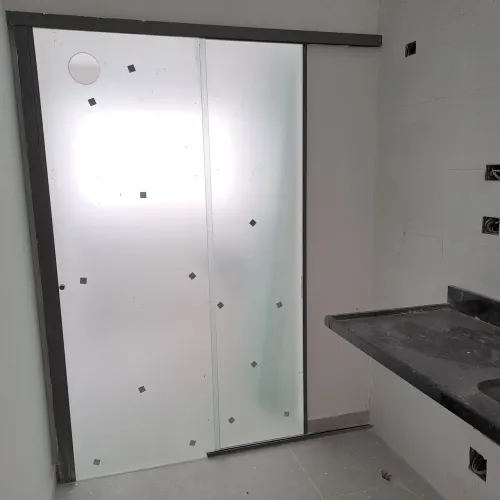 Porta de correr em vidro
