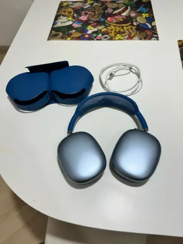 AirPods Max semi-novo