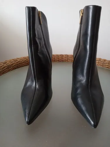 Bota ankle boot Carrano 