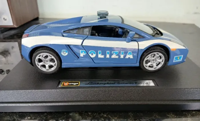 Miniatura 1:24 - Lamborghini Gallardo Polizia