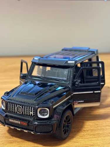 Miniatura 1:32 Metal Mercedes G63 Brabus