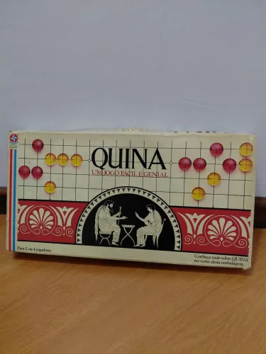 Jogo de tabuleiro antigo Quina, estrela