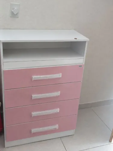 Comôda Rosa
