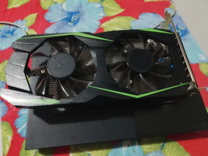 GTX 1050 ti (Leia descrição)