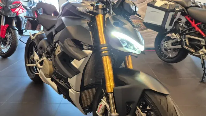 DUCATI STREETFIGHTER V4S