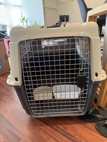 Caixa de transporte para pets tamanho Gomoov Tamanho Inter 80cm x 57cm x 59cm