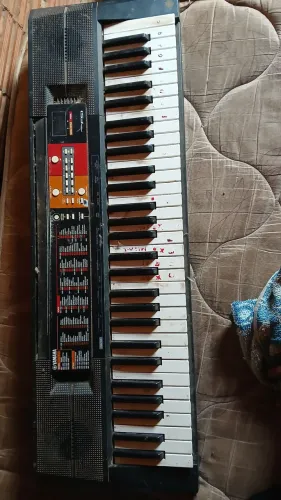 Teclado para iniciantes em perfeito estado