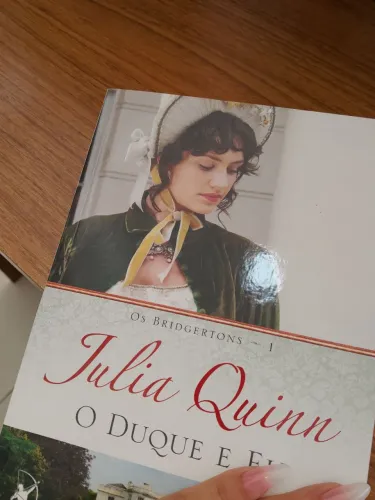 Vendo livro novíssimo e sem rabiscos " O duque e eu'