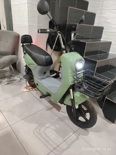 ScScooter eletrica Mplay 500w verde