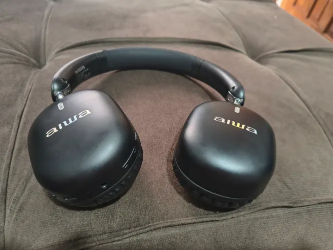 Fone de ouvido sem fio Aiwa