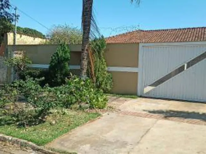 Casa 217 m² - Jardim Jockey Club - Campo Grande - MS