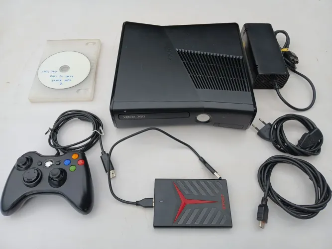 Xbox 360 Desb. 110V 33 Jogos - Envio OLX Pay