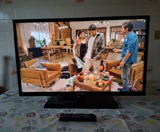 TELEVISÃO 32 POLEGADAS