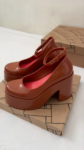 Melissa Doll Heel - Nova 100% original