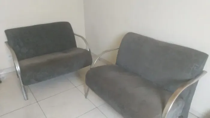 Conjunto de 2 sofá  