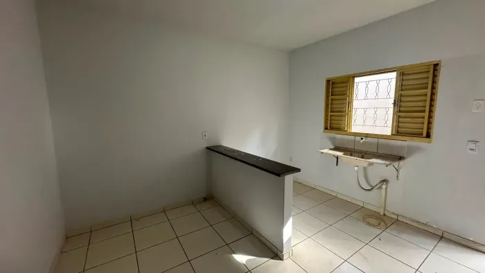 Kitnet para aluguel com 30 metros quadrados com 1 quarto em Setor Urias Magalhães - Goiâni