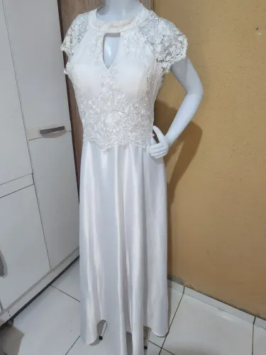 Vestido de noiva usado somente 1x em perfeito estado