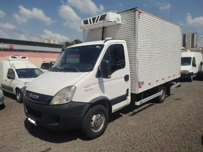 Iveco Daily Chassi 35s14 2P (e5) 2019