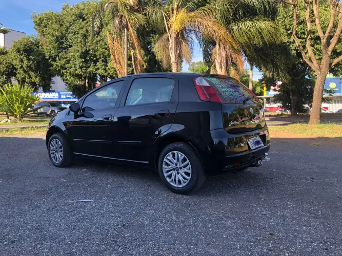 Fiat Punto ELX 1.4 Fire Flex 8V 5P 2010