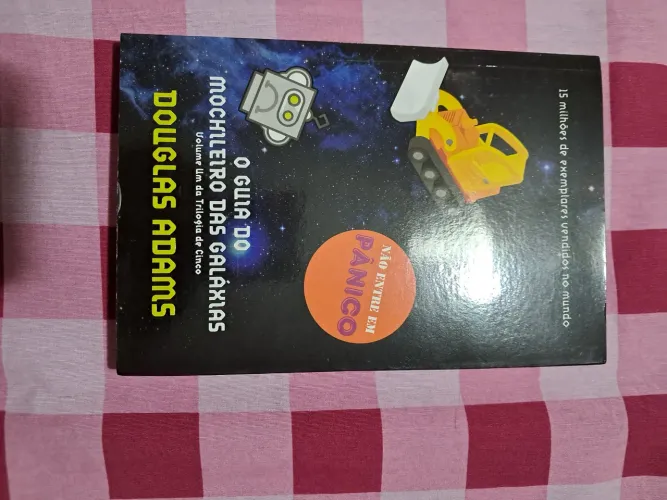 Livro - O guia do mochileiro das galáxias