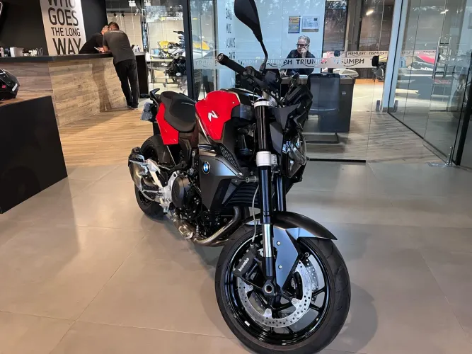 BMW F 900 R SPORT PLUS 2024/25 | SEMINOVA EXTRA 2.478km