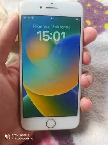 iPhone 8