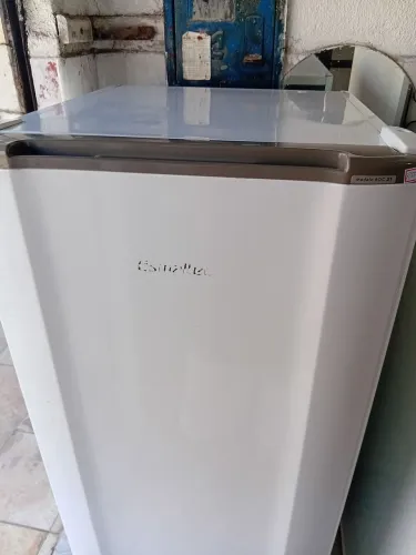 Geladeira esmaltec gelo seco 280 lts