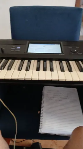 Teclado korg kromer 73