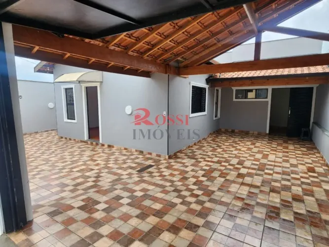 EXCELENTE CASA PARA VENDA EM IPEÚNA