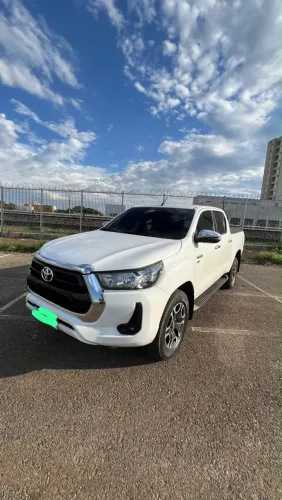 Toyota Hilux CD SRV 4X2 2.7 Flex 16V Aut. 2021