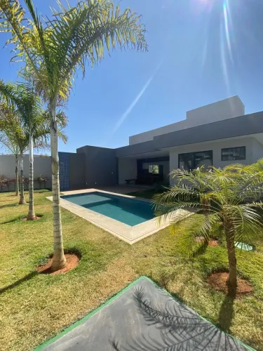 Casa À VENDA no Condomínio Residencial Veredas