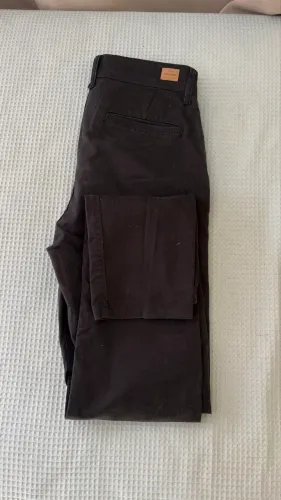 Roupas ( Calças seminovas )