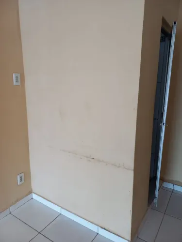 Aluga se um espaço p/ fazer cílios