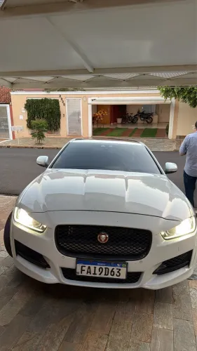 Jaguar XE 2.0 Turboch. R-sport 240/250cv Aut. 2017