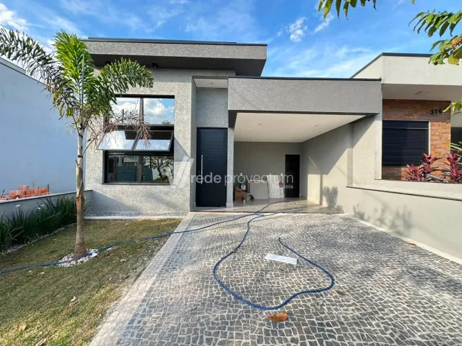 Casa térrea a venda no condomínio Terras da Estância em Paulínia.