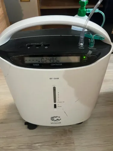 Concentrador de Oxigênio semi novo 