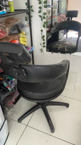 Cadeira de salão para trancista/ cabeleireira