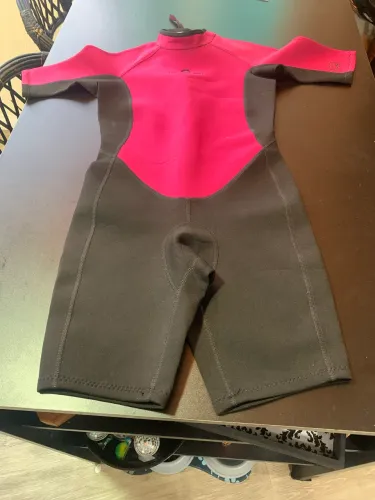 Roupa de neoprene para 14 anos