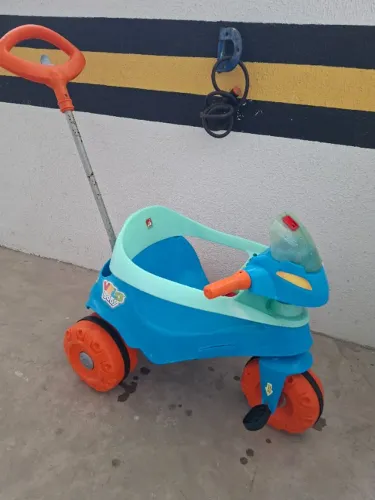 Triciclo infantil Bandeirantes