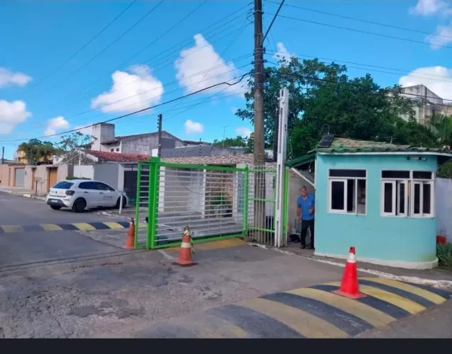 Casa condomínio fechado Flor da Serra atrás da Tupan