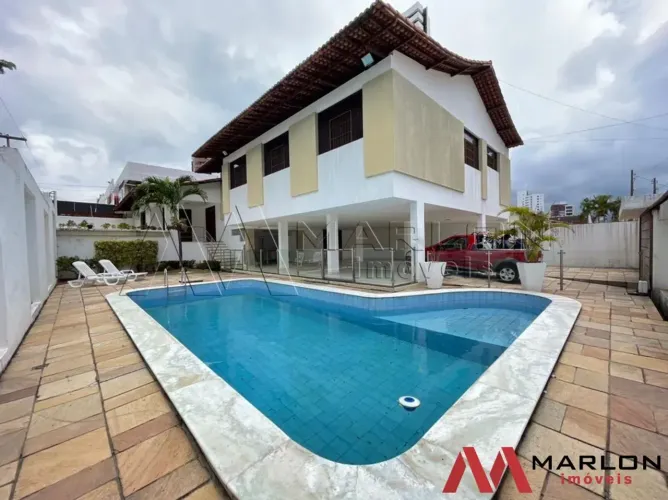 Casa duplex em Condomínio Vila Rica, 4 quartos, sendo 3 suítes, área de lazer, 350m².