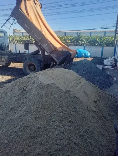 Areia e pedra