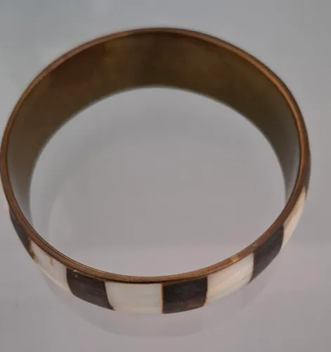 Pulseira antiga madrepérola e preto