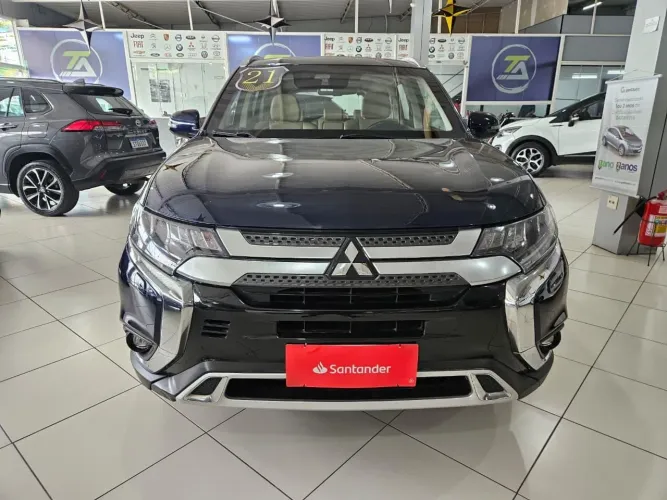 Mitsubishi Outlander HPE-S 2.2 Diesel 4X4 Aut. 2021