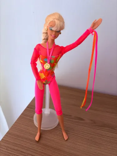 Barbie Ginasta (Gymnast Barbie) 1993
