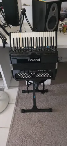 Vendo Sanfona Roland FR3X
