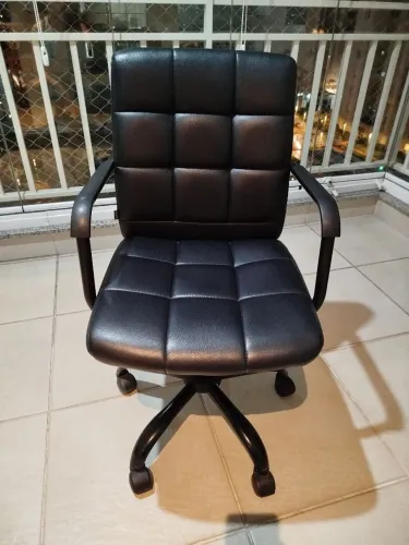 Cadeira de escritório reforçada